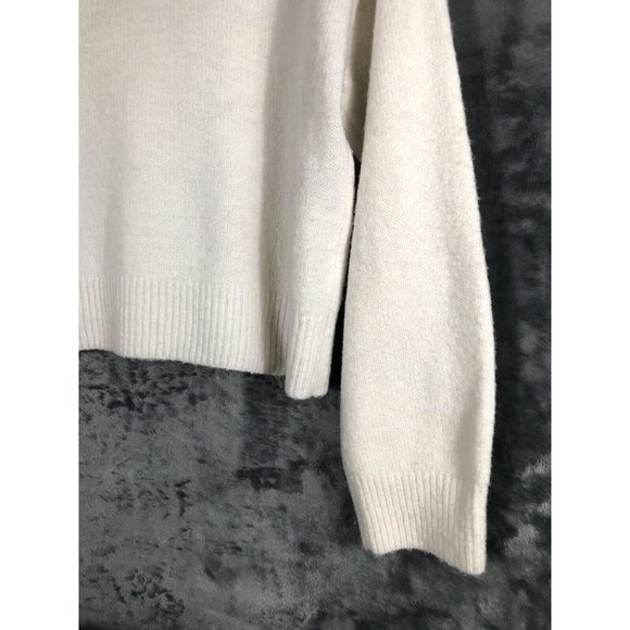 Forever 21 Sweater Women’s Ivory Top Adult Size Medium - Picture 8 of 9